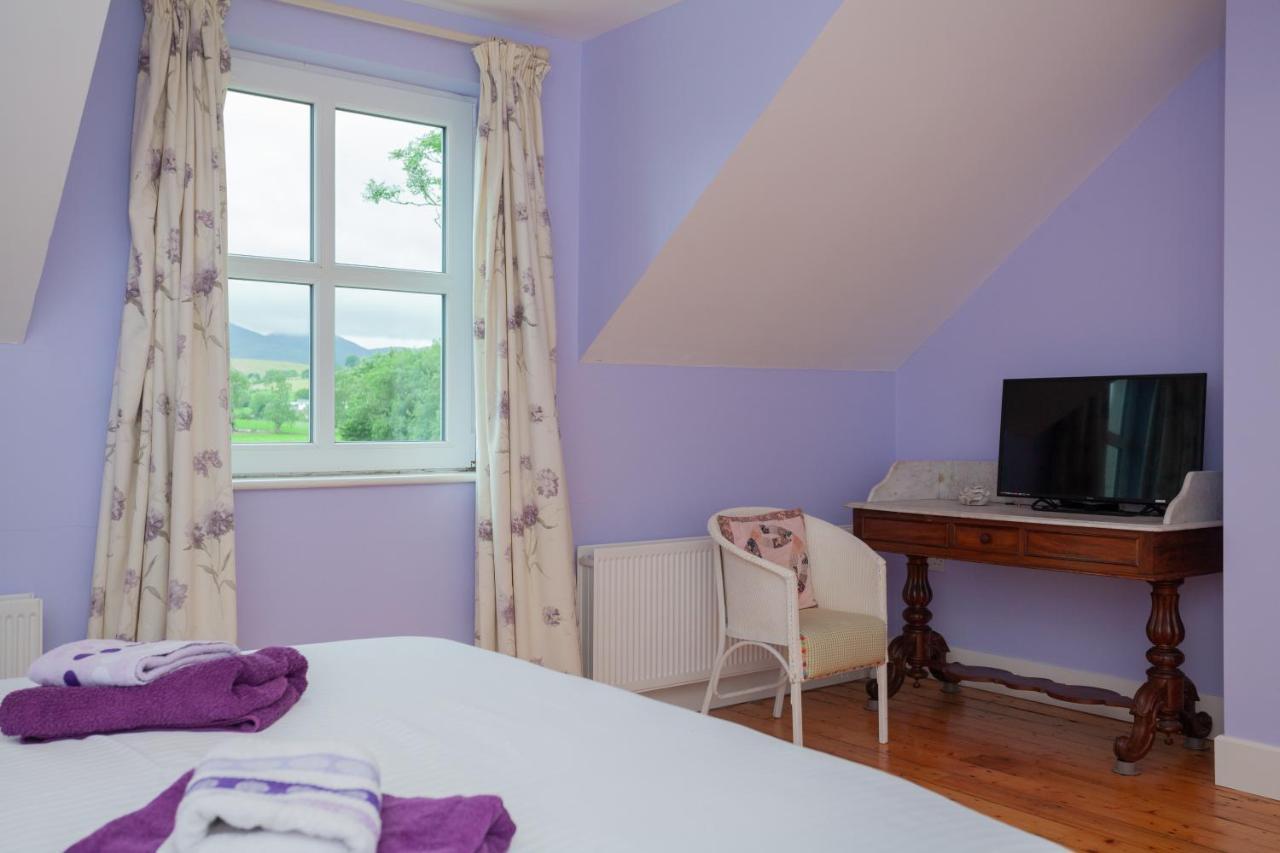 Вілла Beautiful Mountain Views & Private Hot Tub Kilcoo Екстер'єр фото